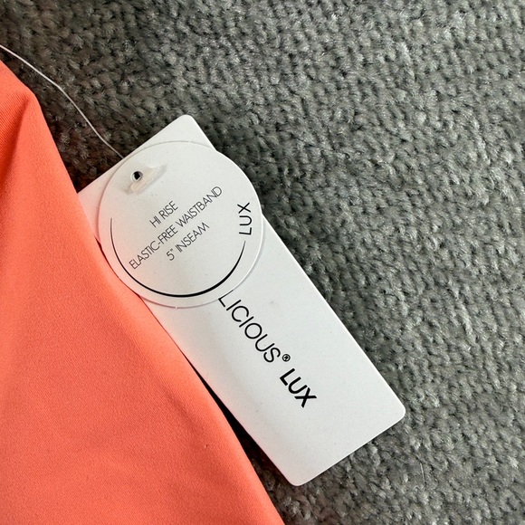 NWT Yogalicious Lux Everyday 5” Shorts Athletic Active Yoga Work Orange Womens M - Picture 7 of 9